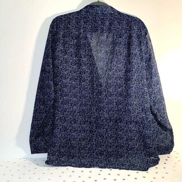 Violet & Claire Blue and White Speckled Print Blouse - Picture 2 of 2
